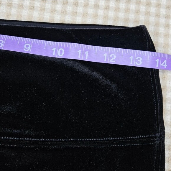 White House Black Market The Legging Black Velvet Pull On Stretchy BodyCon Pants - Picture 9 of 13